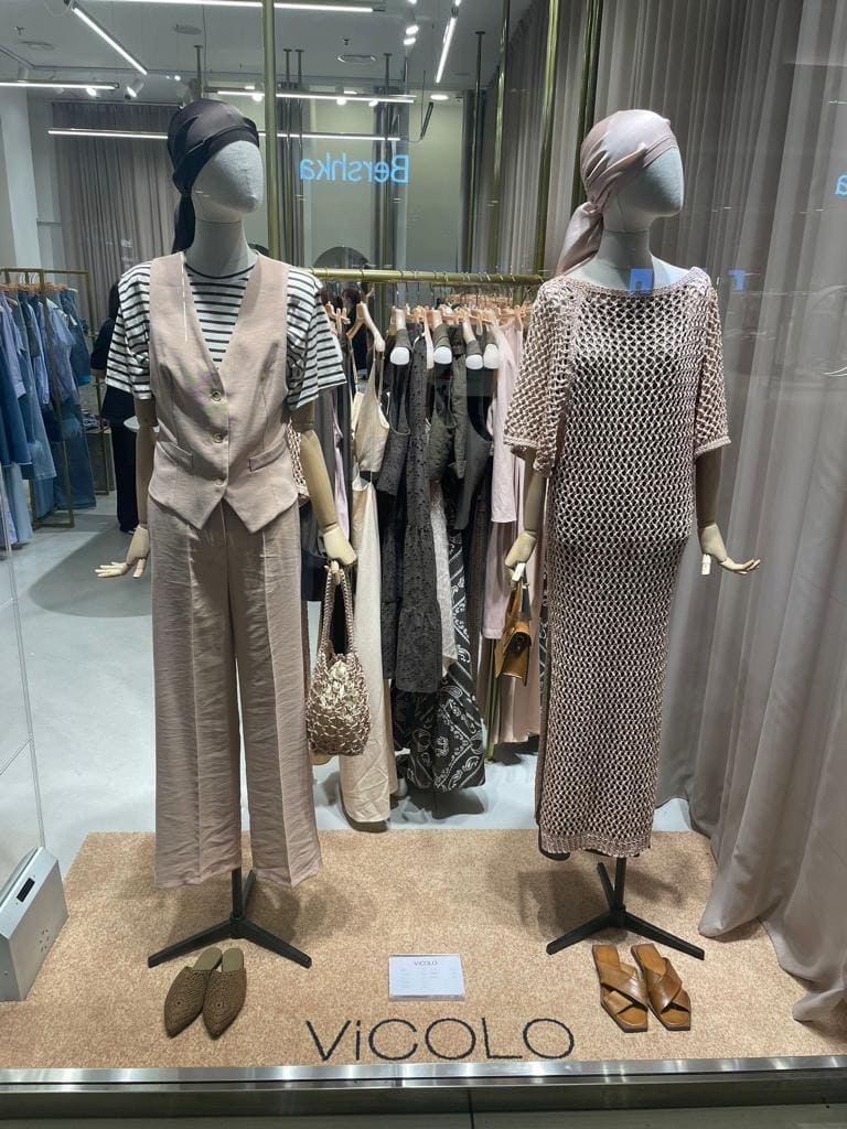 Tappeto asciugapassi in vetrina personalizzato con logo Vicolo